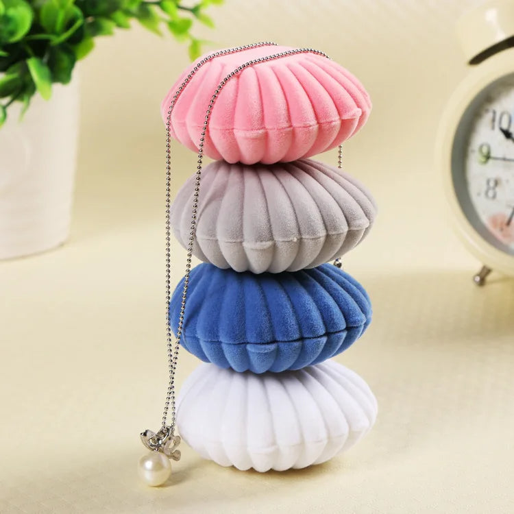 Clam shell sea shell presentation gift box