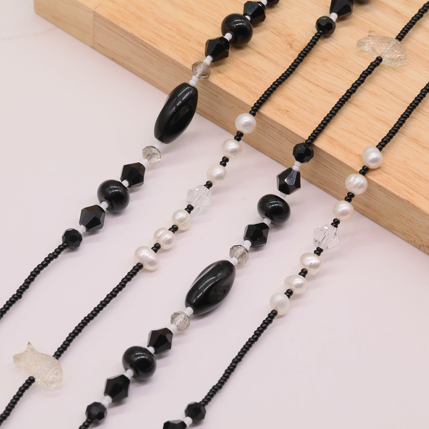 100% handmade black and white stone with natural freshwater Pearl long necklace Boho style Handmade long necklace with small fish pendant Fashion sweater chain  Suitable for  Valentine's Day【NK-XL2501Black-02】