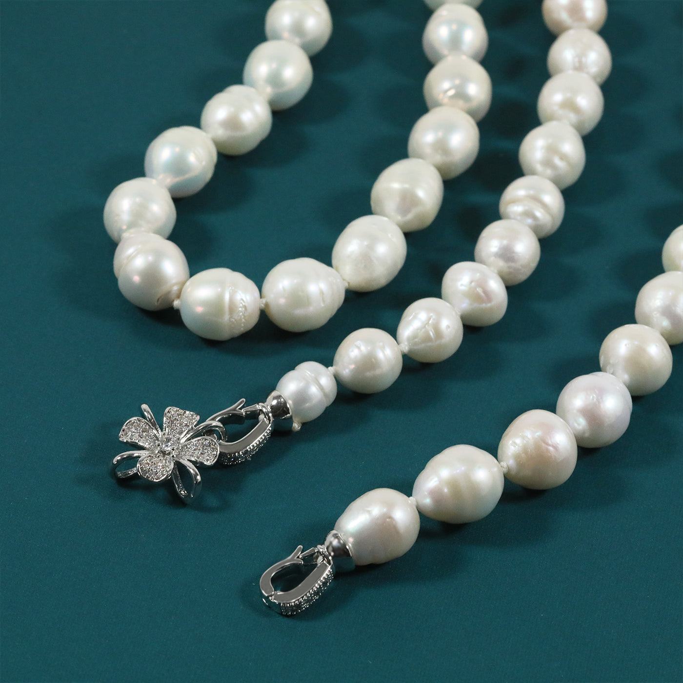 Unique irregular long freshwater pearl design, luxurious simple 17.7inch long collarbone chain, ideal Mother's Day gift, suitable for everyday wear and vacation, freshwater pearl jewelry【XL-2501White-04】