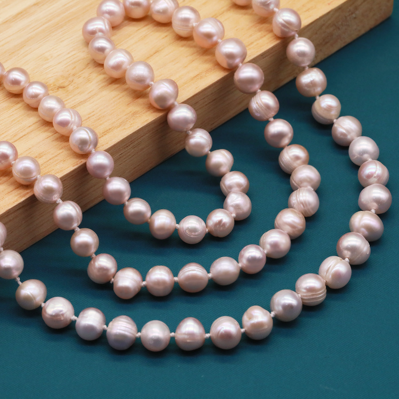 Pink Freshwater Pearl Necklace with Hollow Four-Leaf Clover Clasp Perfect for Daily Wear  Special Occasions like Weddings, Birthdays, Anniversaries Valentine's Day【NK-XL2501-Pink-03】