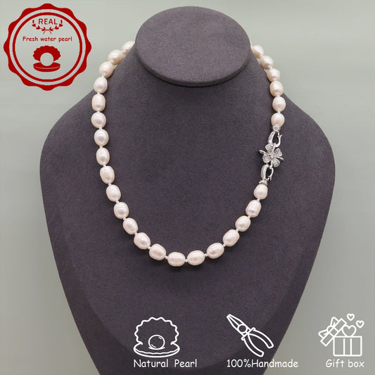 100% Handmade Natural White Freshwater Pearl Necklace Luxury 17.3Inch Long 9Mm White Natural Freshwater Pearl Necklace Comes with a Stylish Flower Clasp Gift Box, Give It to Him/Her, Suitable for Daily/Party/Wedding/Anniversary/Valentine'S Day//Christmas