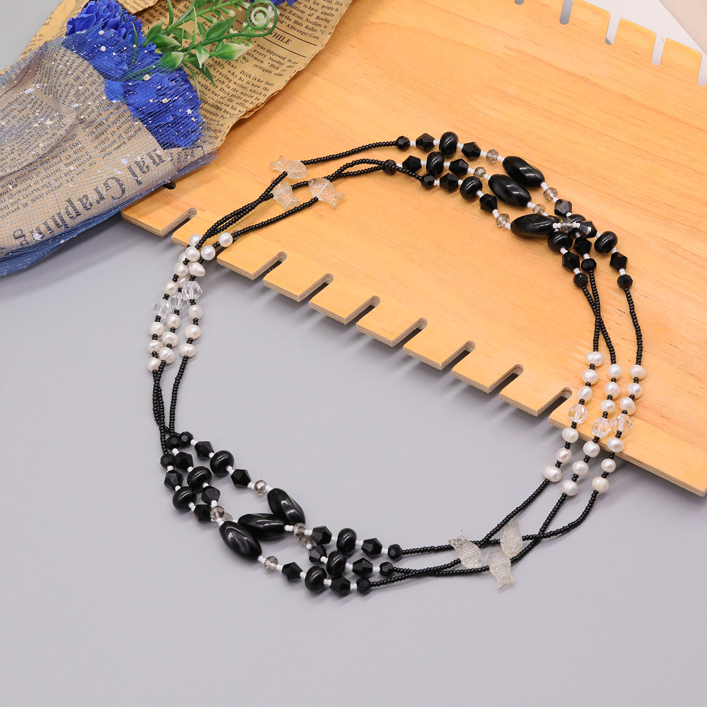 100% handmade black and white stone with natural freshwater Pearl long necklace Boho style Handmade long necklace with small fish pendant Fashion sweater chain  Suitable for  Valentine's Day【NK-XL2501Black-02】