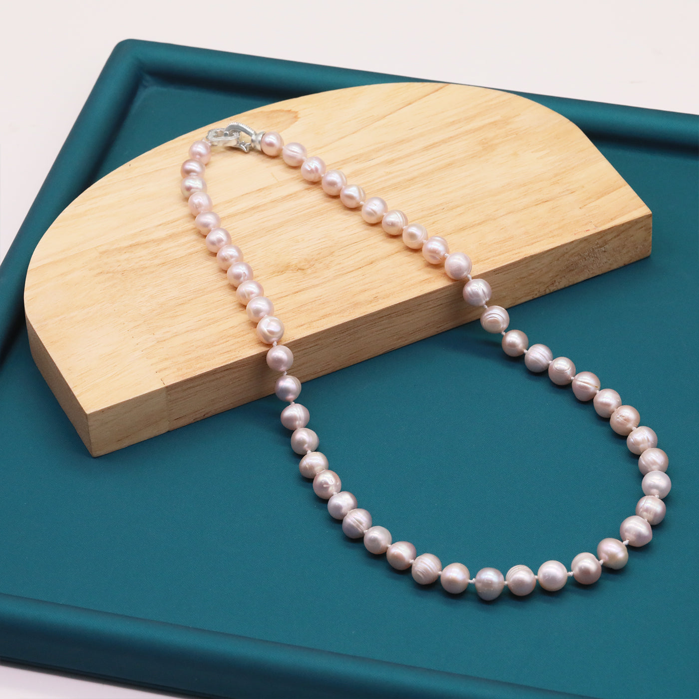 Pink Freshwater Pearl Necklace with Hollow Four-Leaf Clover Clasp Perfect for Daily Wear  Special Occasions like Weddings, Birthdays, Anniversaries Valentine's Day【NK-XL2501-Pink-03】