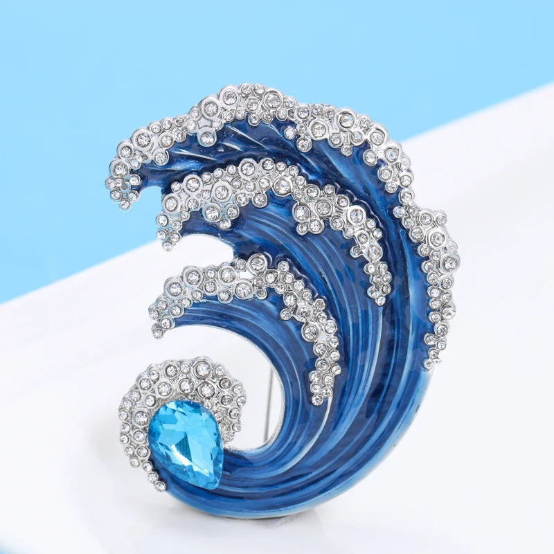 Fashion Wave Brooch just in time for your summer collection