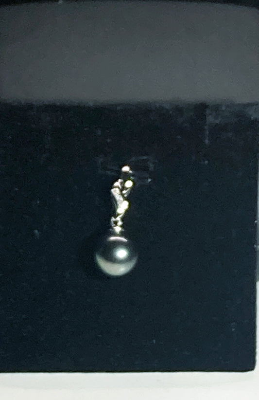 Tahitian Pearl and Diamond pendant 14K