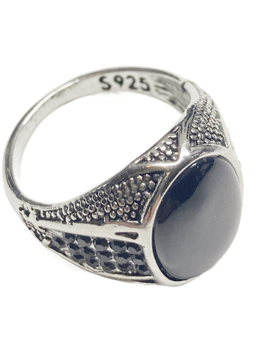 Sterling silver ring with vintage oval onyx stone Unisex