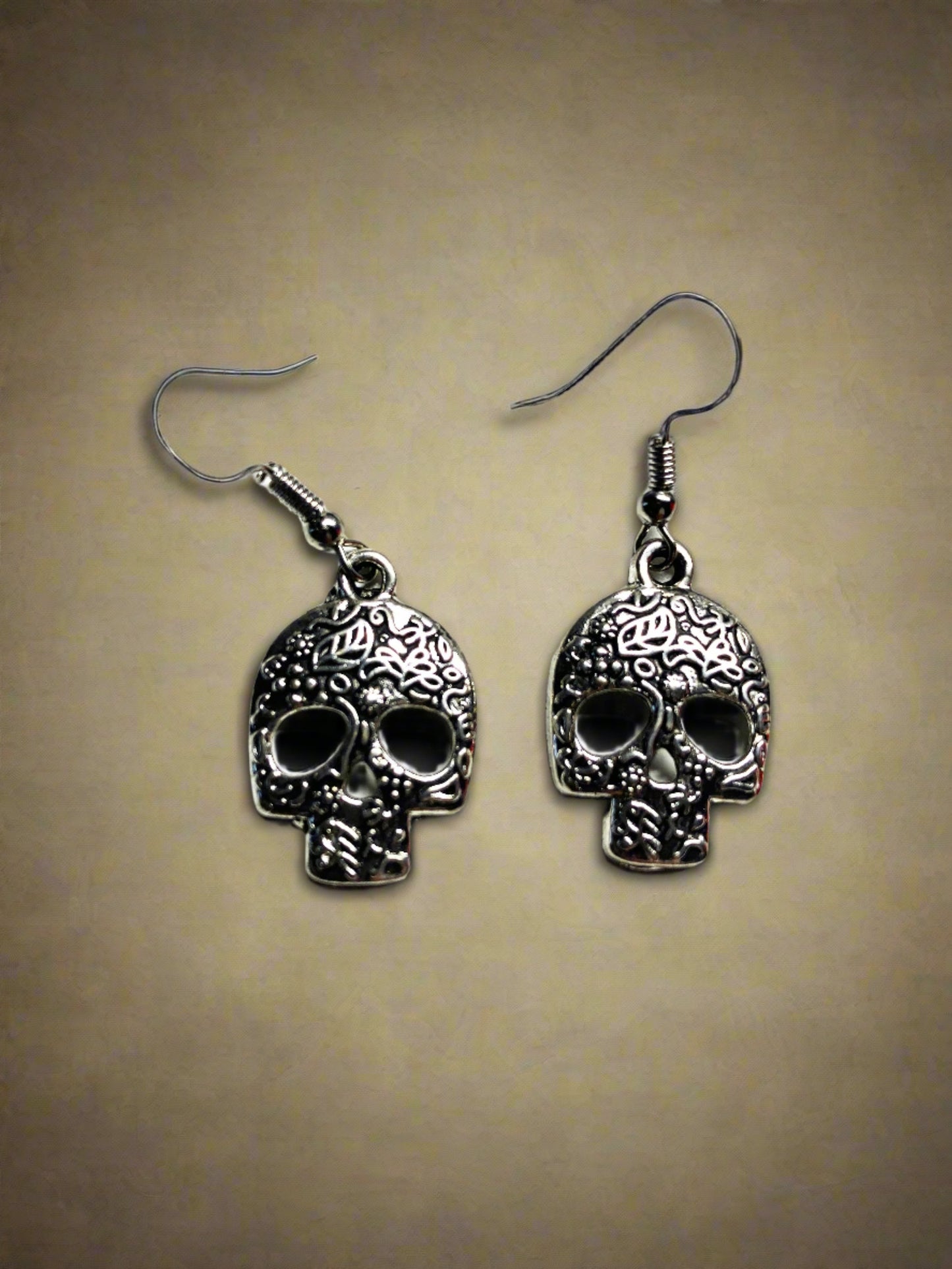 Biker gothic skull dangle earrings