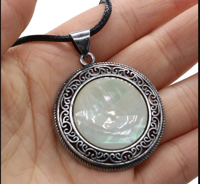 Genuine Stone Vintage pendants-necklace